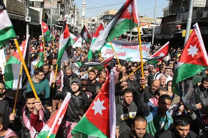 رئیس پارلمان اردن تصویب پیش‌نویس قانون اصلاح شده مالیات بر درآمد را رد کرد