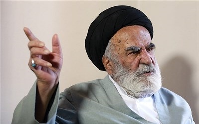 نظر ۲۰ شاگرد امام (ره) درباره مدیریت سیاسی و وزانت علمی امام خامنه&zwnj;ای