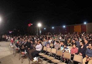 برگزاری همایش پیاده روی شبانگاهی خانوادگی در یزد