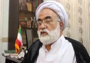 مردم با حضور گسترده و کوبنده در راهپیمایی روز قدس شرکت می‌کنند