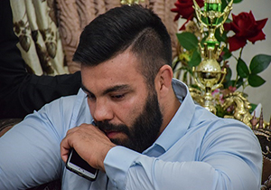 مراسم افطاری امیر علی اکبری + فیلم