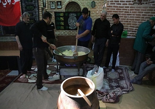 آئین سنتی حلواپزی 
