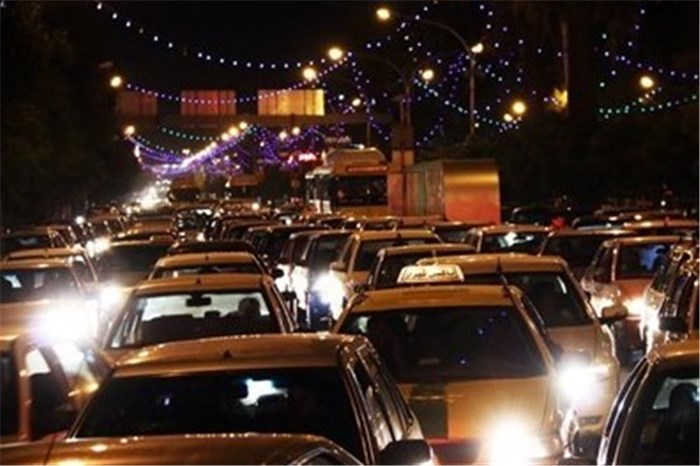 وضعیت ترافیکی شب بیست و سوم ماه رمضان/ پارک مورب خودرو&zwnj;ها در محل&zwnj;های برگزاری مراسم