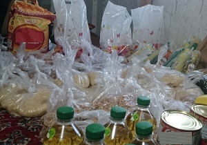 توزیع سبد غذایی بین مددجویان کمیته امداد استان قزوین