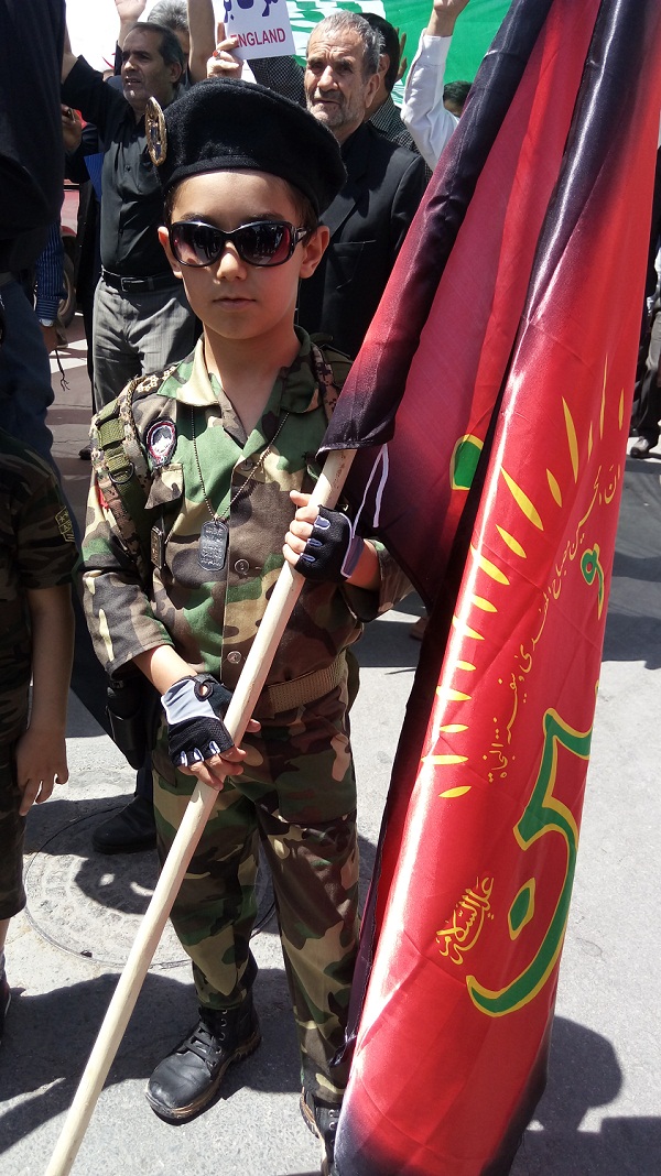 حضور پیر و جوان جلوه خاص راهپیمایی قدس ۹۷ در استان مرکزی + تصاویر حضور پیر و جوان جلوه خاص راهپیمایی قدس ۹۷ در استان مرکزی + تصاویر