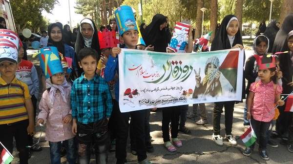 حضور پیر و جوان جلوه خاص راهپیمایی قدس ۹۷ در استان مرکزی + تصاویر حضور پیر و جوان جلوه خاص راهپیمایی قدس ۹۷ در استان مرکزی + تصاویر
