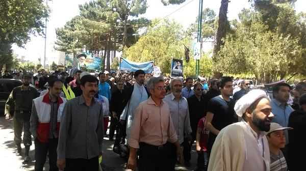 حضور پیر و جوان جلوه خاص راهپیمایی قدس ۹۷ در استان مرکزی + تصاویر حضور پیر و جوان جلوه خاص راهپیمایی قدس ۹۷ در استان مرکزی + تصاویر