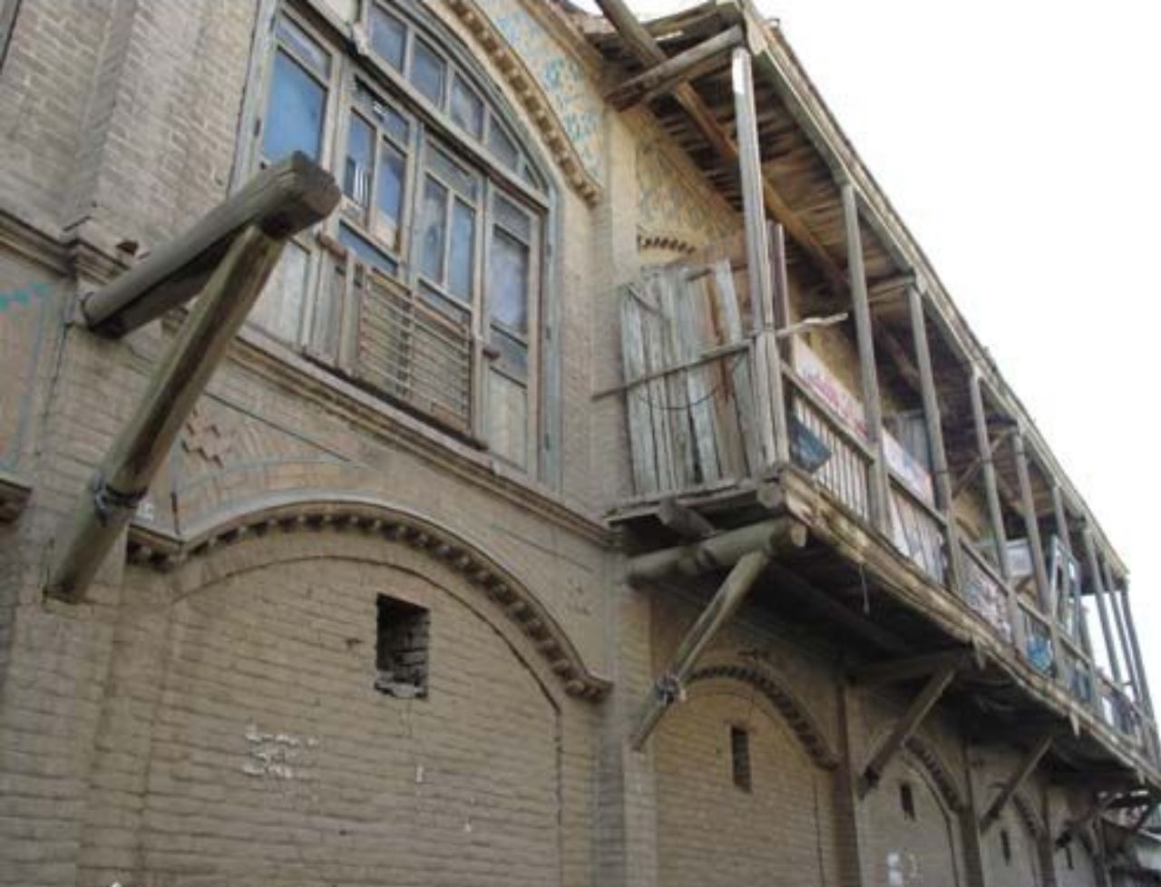 تنها تجارتخانه تاریخی شهر مشهد حال روز خوبی ندارد