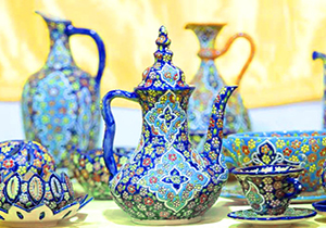 از دستان پرتوان و پولادین معلولان برای تولید کالای ایرانی تا جزخوانی قرآن کریم در یزد + فیلم