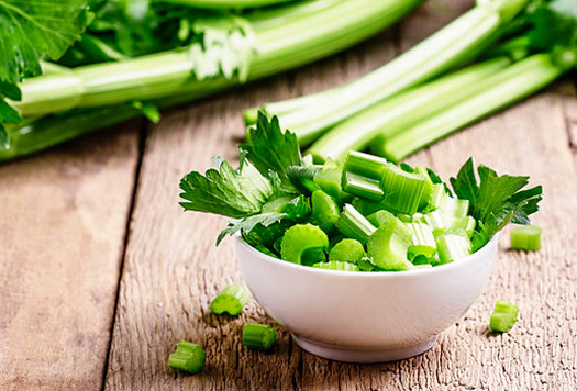 اگر یک هفته کرفس بخورید چه اتفاقی در بدنتان می&zwnj;افتد