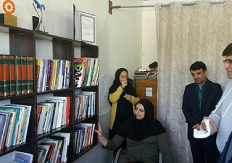 ایجاد کتابخانه روستایی باعث توسعه می&zwnj;شود