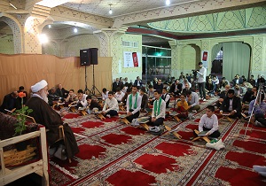 دیدار جمعی از فعالان قرآن با نماینده ولی فقیه در استان قزوین