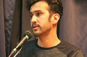 جوانی که از خوشنویسی به شاعری رسید