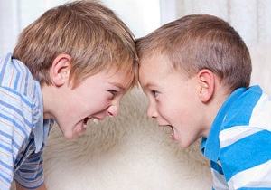 با کودک زور گو چگونه رفتار کنیم