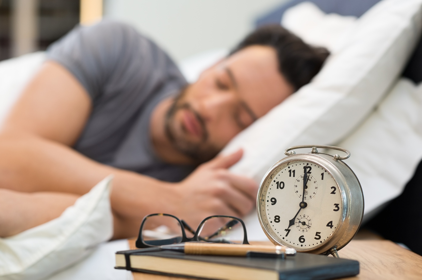 ترفندهايى ساده براى آنكه شب ها سريع خوابتان ببرد