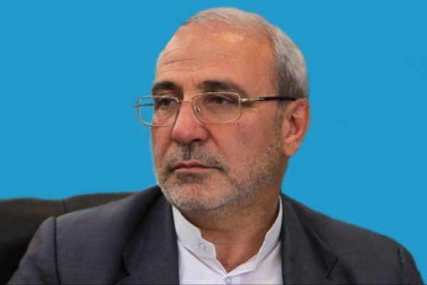 عینی//لطفا دست نزنید//رئیس جمهور مشکل صدور پروانه ساختمانی را رفع کند/دولت برنامه&zwnj;ای برای بخش مسکن ندارد