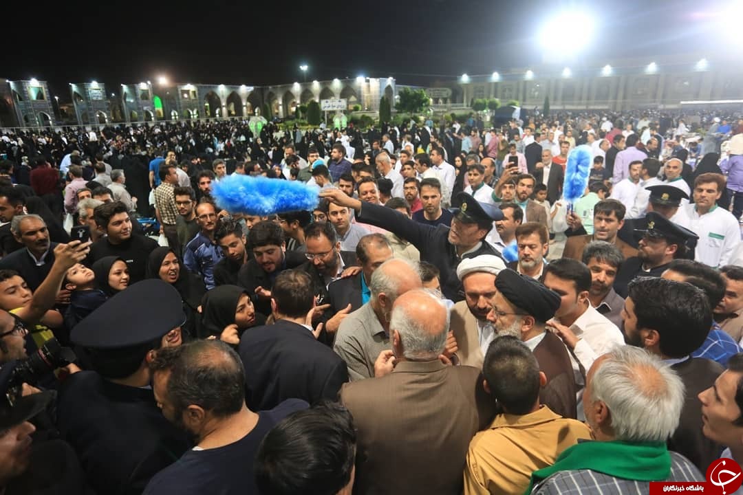 بزرگترین سفره افطار جهان اسلام در حرم امام رضا (ع ) + تصاویر