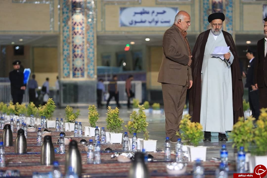 بزرگترین سفره افطار جهان اسلام در حرم امام رضا (ع ) + تصاویر