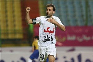 خداحافظی رجب زاده از ذوب آهن تکذیب شد/رجب زاده به عنوان مربی بازیکن در فصل جدید همکاری می کند