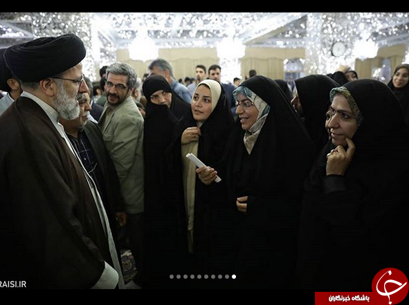 دیدار جمعی از هنرمندان و فرهیختگان مشهد با تولیت آستان قدس رضوی +تصاویر