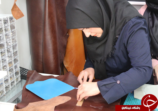 تعطیلی کارخانه چرم و پوست لرستان با وجود ظرفیت&zwnj;های موجود در این استان / کارآفرینی با ساخت محصولات چرمی در کارگاهی کوچک + تصاویر