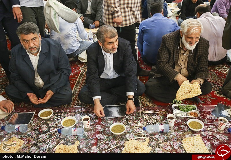 ضیافت افطار رضوی