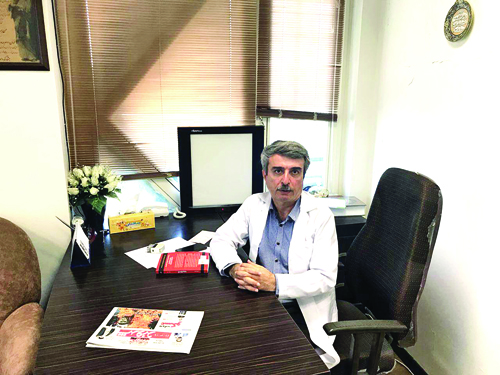 گفتگوی خواندنی با پزشکی که دنا تمام خانوادهاش را از او گرفت گفتگوی خواندنی با پزشکی که دنا تمام خانوادهاش را از او گرفت
