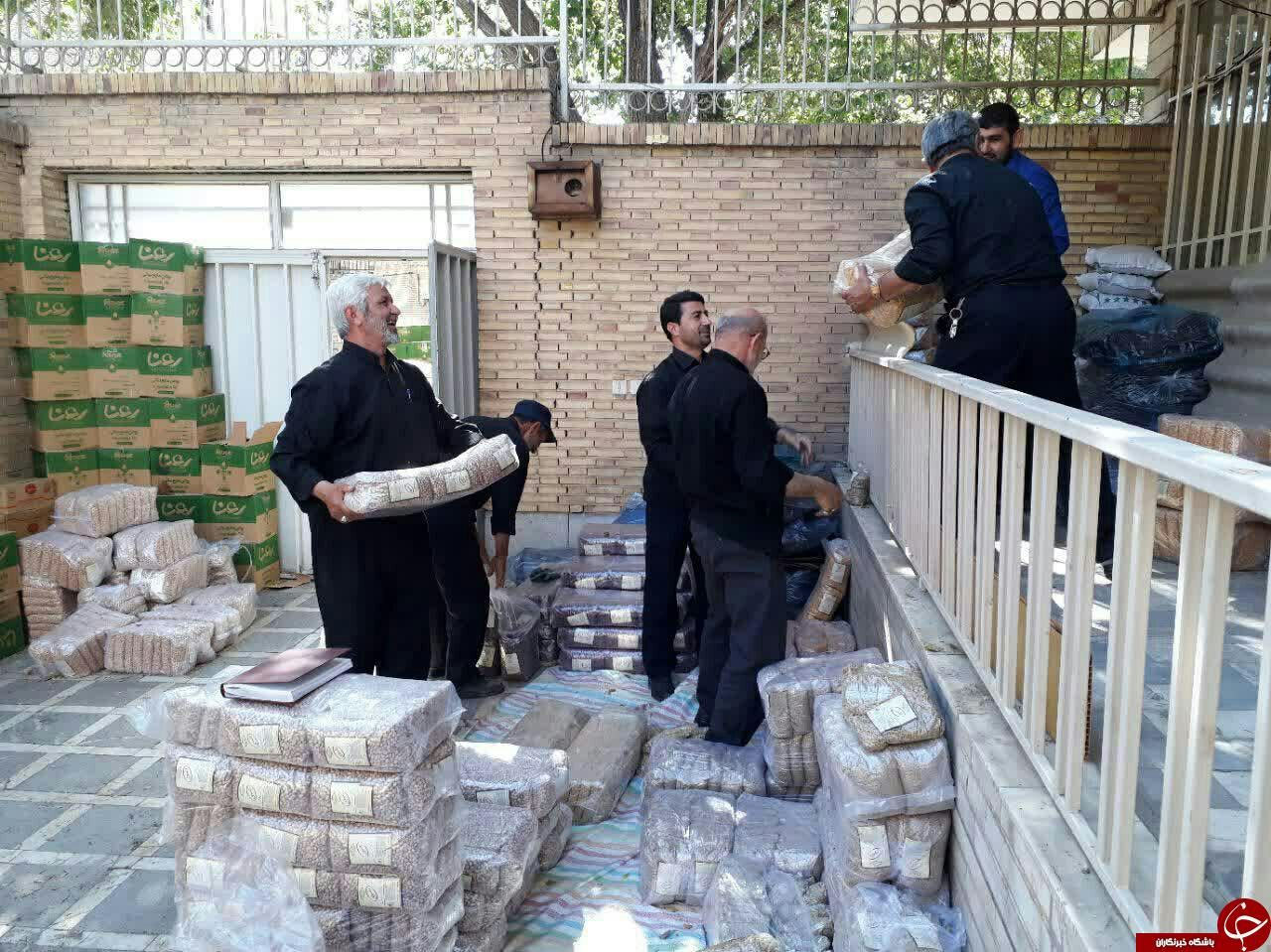 آماده کردن بسته&zwnj;های اهدایی آستان قدس رضوی در ملکان + تصاویر