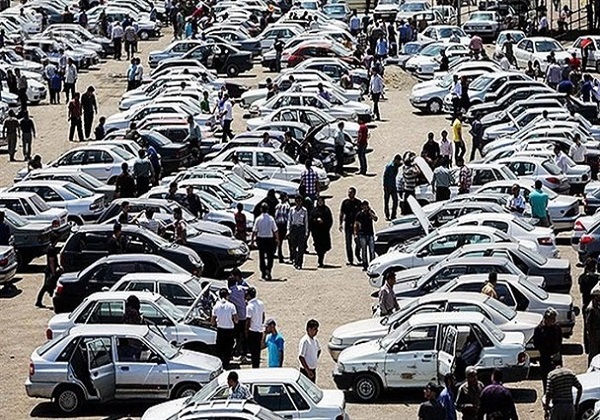 دستگیری باند فروشندگان خودروهای تصادفی با بیش از 30 فقره سرقت