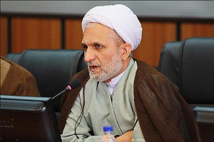 باید ۱۰ میلیون حافظ قرآنی تربیت شود