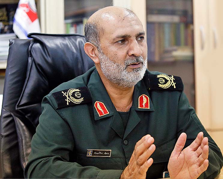 تهدیدهای نظامی آمریکا چیزی جز بلوف سیاسی نیست