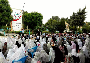 نماز عید فطر در بقاع متبرکه اقامه می‌شود