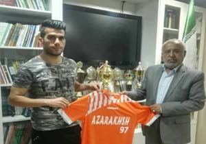 بازگشت ملی پوش سابق به جمع نارنجی پوشان آذرخش