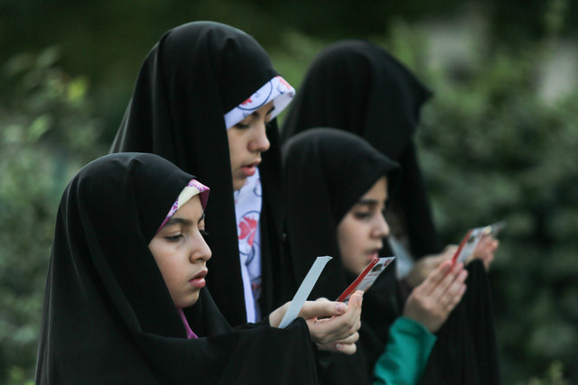 برگزاری پویش های دانش آموزی در حاشیه نماز عید فطر
