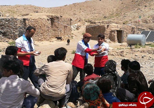 اعزام کاروان نیکو کاری جمعیت هلال احمر به مناطق محروم+تصاویر