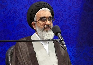 راه نفوذ دشمنان برای دو قطبی کردن جامعه را ببندیم