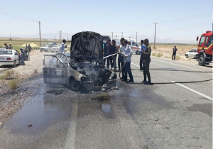 حریق خودرو در جاده خاتم