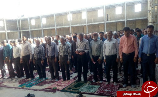 اقامه نماز شکرانه یک ماه بندگی در استان یزد +تصاویر