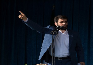 کنایه میثم مطیعی به مسئولان و صف اولی ها + فیلم