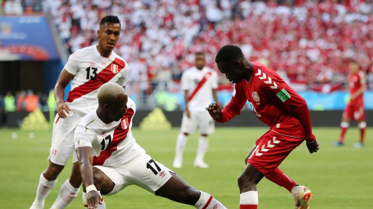 پرو 0 - 0 دانمارک/ گزارش لحظه به لحظه نیمه نخست