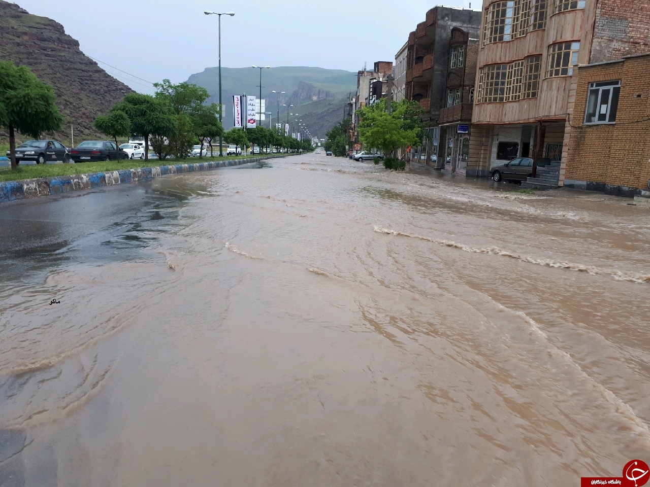 آبگرفتگی معابر شهری در آذربایجان غربی + تصاویر&lrm;