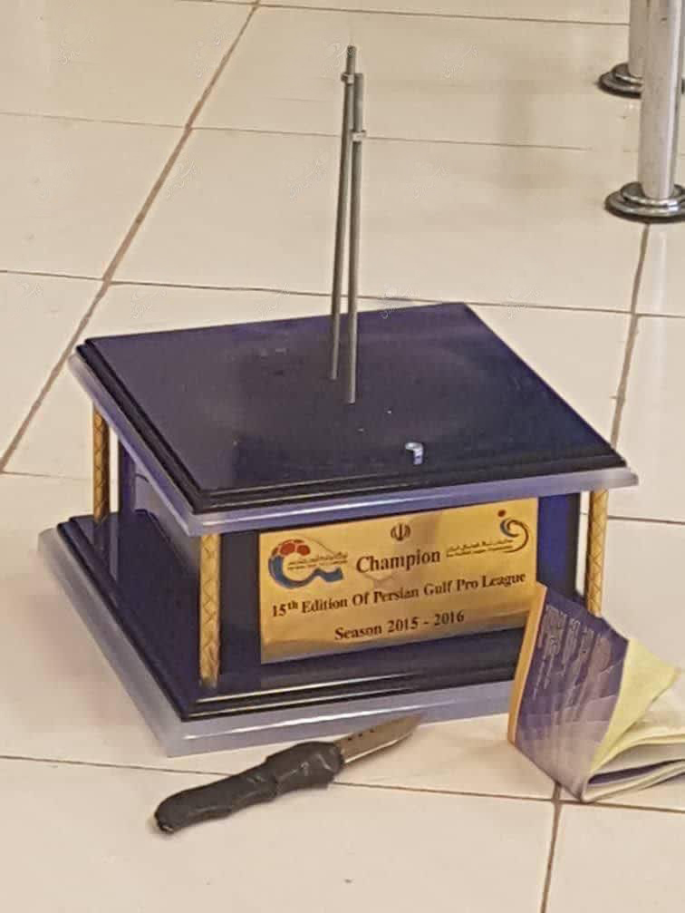 جام قهرمانی و اموال باشگاه استقلال خوزستان به سرقت رفت +تصاویر