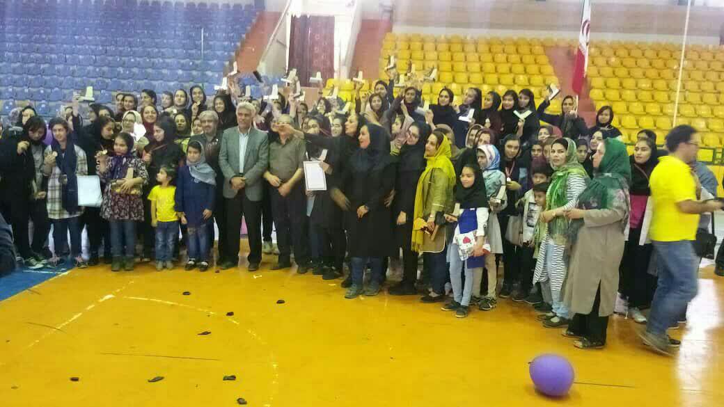 معرفی بانوان هندبالیست برتر جام رمضان در کرمان
