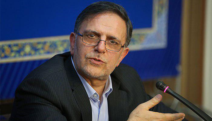طراحی سامانه یکپارچه نظام ارزی عاملی مهم در جلوگیری از قاچاق کالا/اختصاص ارز ۴۲۰۰ تومان به سه گروه کالا