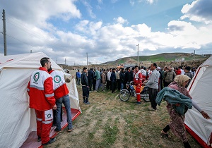 هلال احمر کمک‌های مردمی به زلزله زدگان کرمانشاهی را کجا هزینه کرد؟