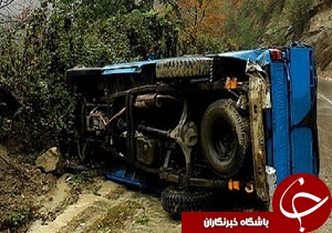 مصدومیت یک نفر بر اثر واژگونی خودرو