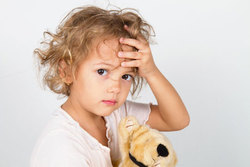 همه چیز درباره تَب و اندازه &zwnj;گیری درجه حرارت بدن فرزندتان