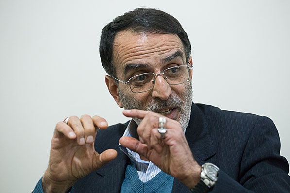 نویسندگان نامه مذاکره با آمریکا در حال فربه شدن در نظام سرمایه&zwnj;داری هستند/ این افراد مضحک&zwnj;ترین پیشنهاد ممکن را دادند