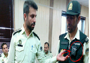 رونمایی از لباس جدید پلیس مجهز به دوربین در کازرون