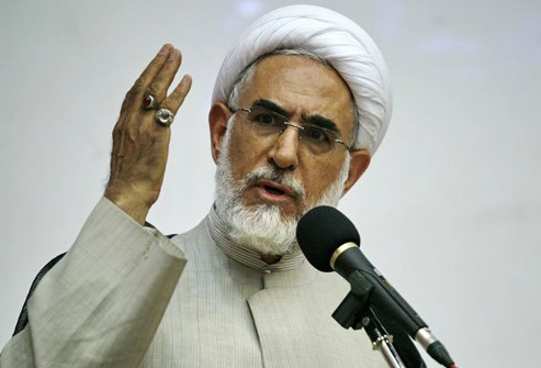فاصله گرفتن از احزاب به معنای دوری جستن از پیشرفت است/ نسبت به نظام بی تفاوت نیستیم